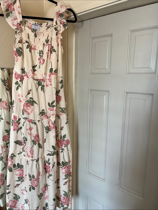 Old Navy Dresses & Skirts - Old Navy Cream Midi Dress with Pink Rose Print